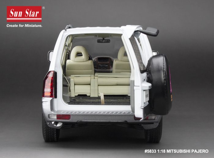 Mitsubishi Pajero V73 - White - Image 11