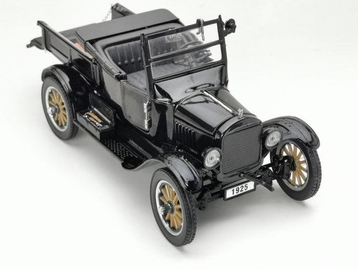 1925 FORD MODEL T ROADSTER PICKUP ( OPEN ) - Black - Image 4