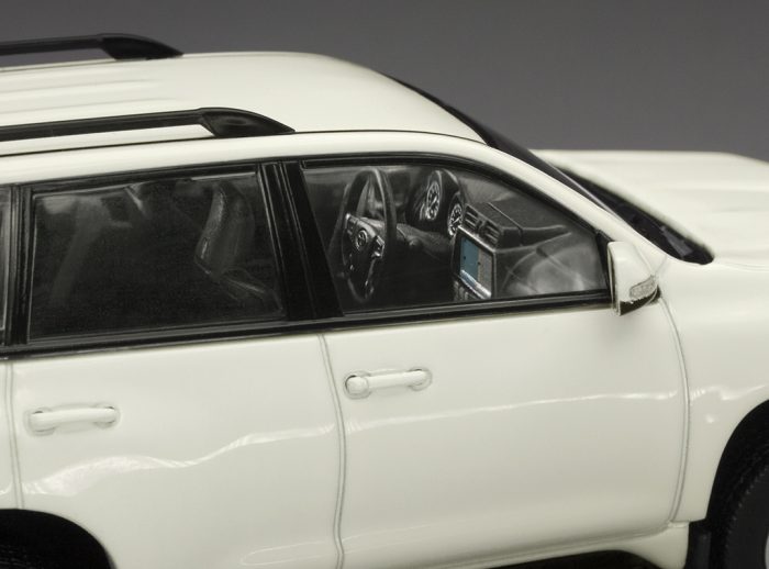 Toyota Land Cruiser Prado 2018 - Glacier White (limited edition 399pcs) - Image 9