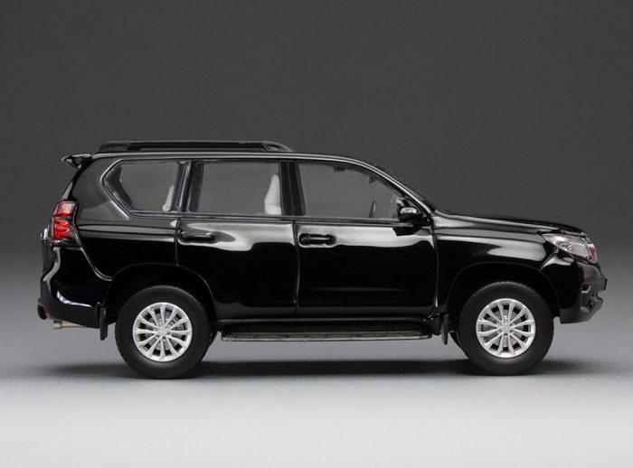 Toyota Land Cruiser Prado 2018 - Eclipse Black (limited edition 399pcs) - Image 7