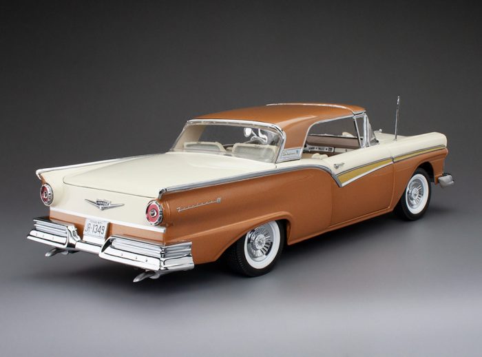1957 Ford Fairlane 500 Skyliner - Bronze / Colonial White - Image 13