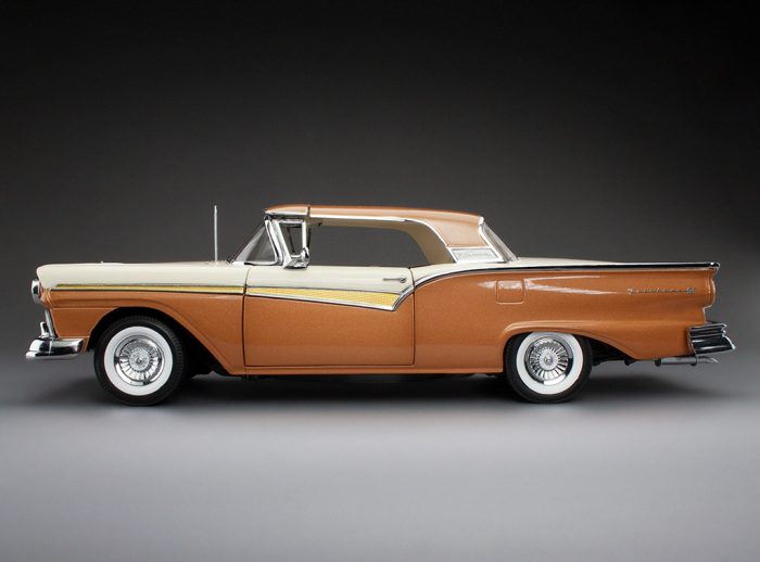 1957 Ford Fairlane 500 Skyliner - Bronze / Colonial White - Image 11