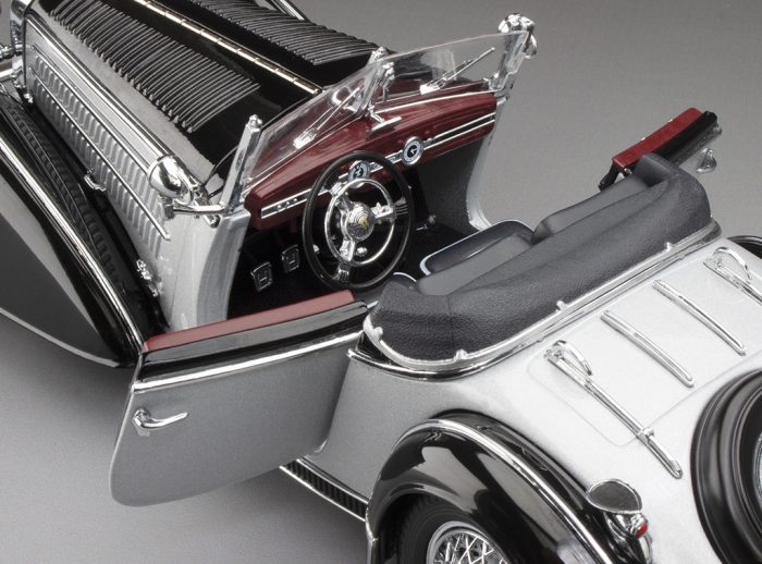 1393 Horch 855 Roadster - Black / Metallic Silver - Image 11