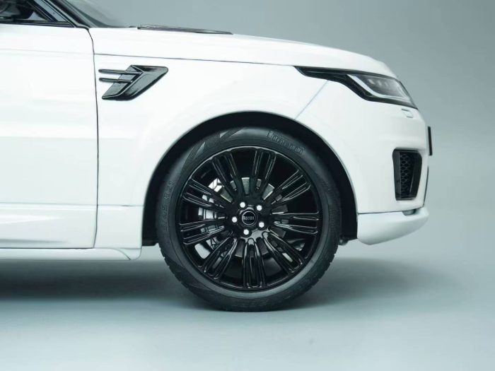 Range Rover Sport 2018 - White /Black wheel - Image 6
