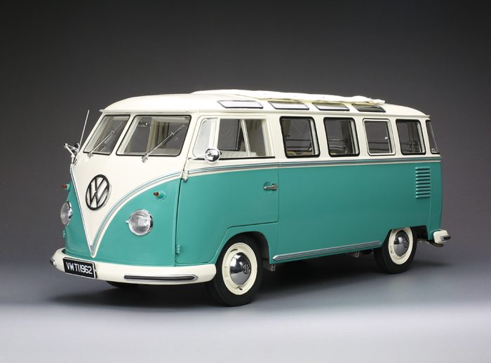 1962 Volkswagen Samba - Pearl White/Light green (Limited Edition 1000pcs)